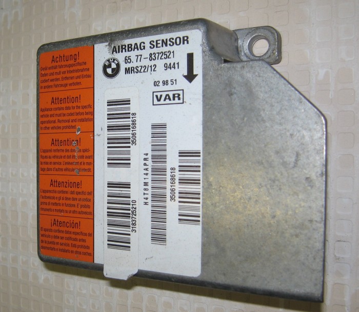 300грн Электронный блок управления подушками безопасности  Airbag sensor 65.77-8372521 бу, оригинал. без дефектов в исправном состоянии для BMW 3 E46, BMW E38, E39 и др .JPG